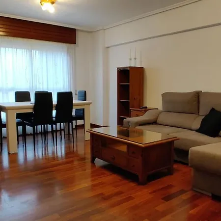 Acogedor En Appartamento Pontedeume